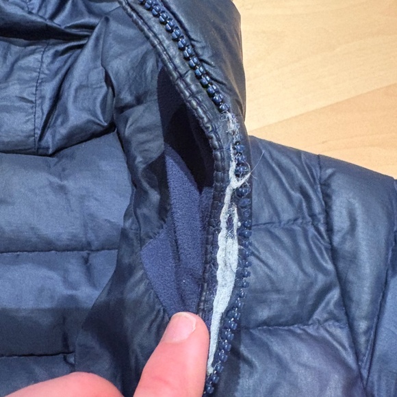 Pategonia Women's Down Sweater Hoody - Picture 4 of 5